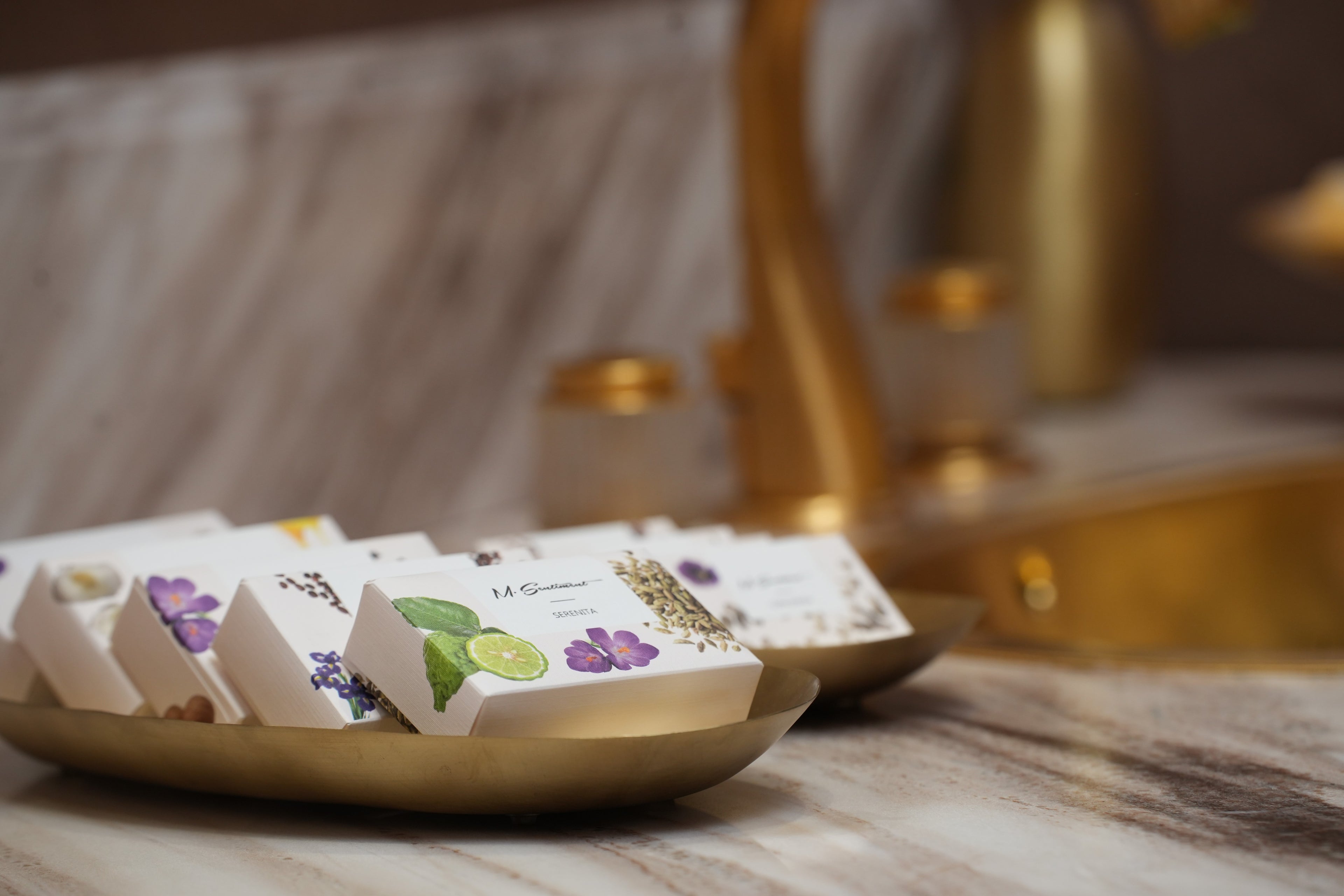 LUXURY HAND AND BODY SOAP BAR