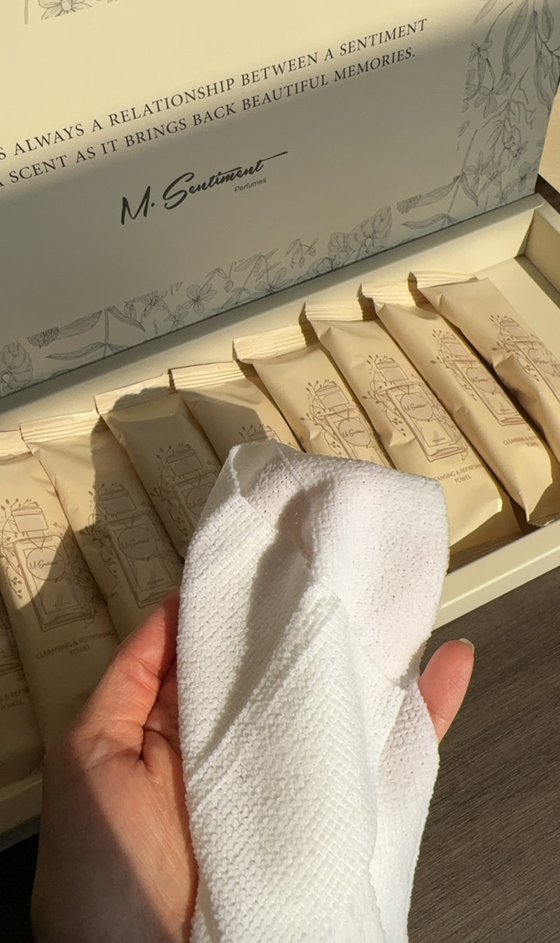 CLEANSING & REFRESHING TOWEL