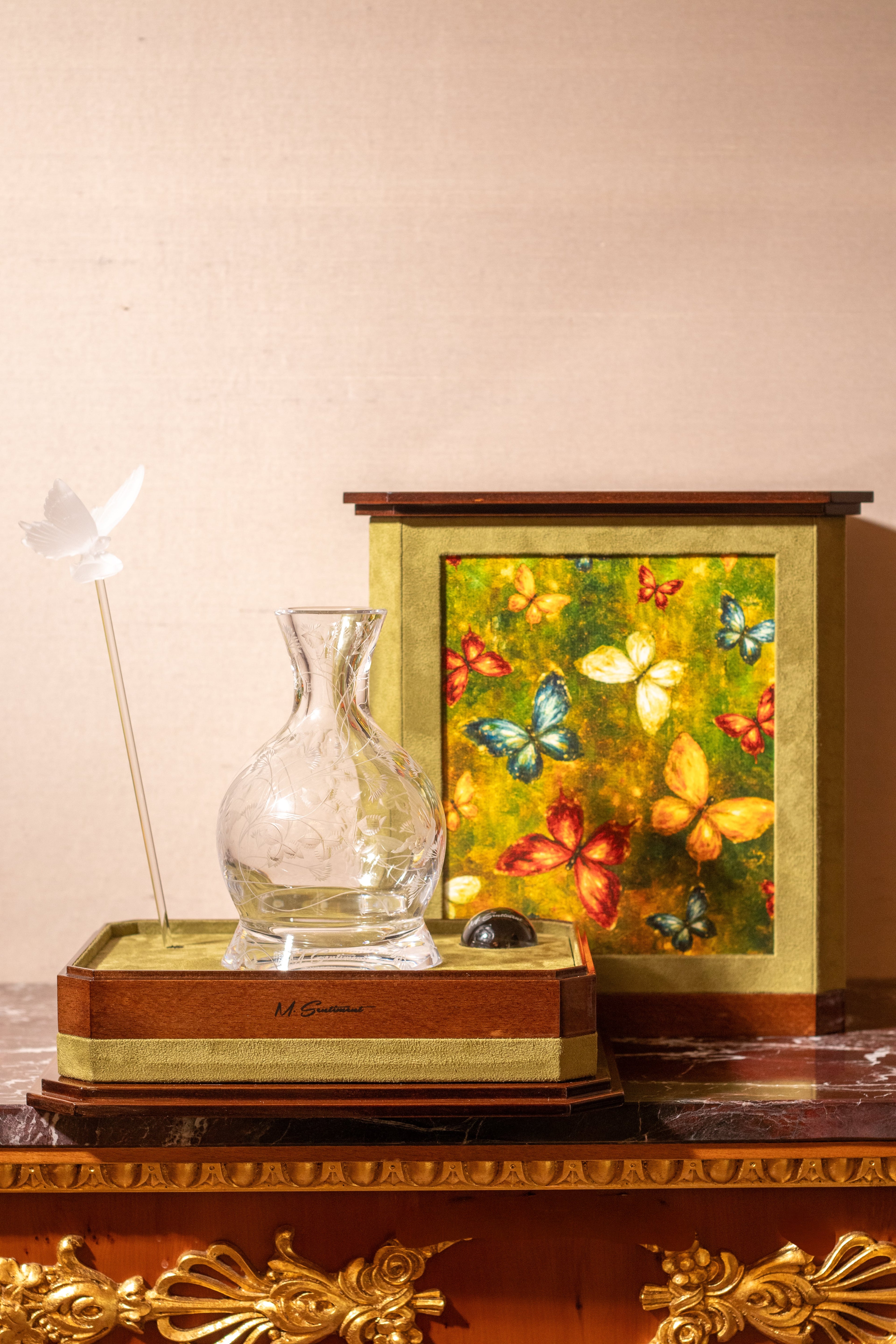 THE BUTTERFLY VESSEL SET (700mL)