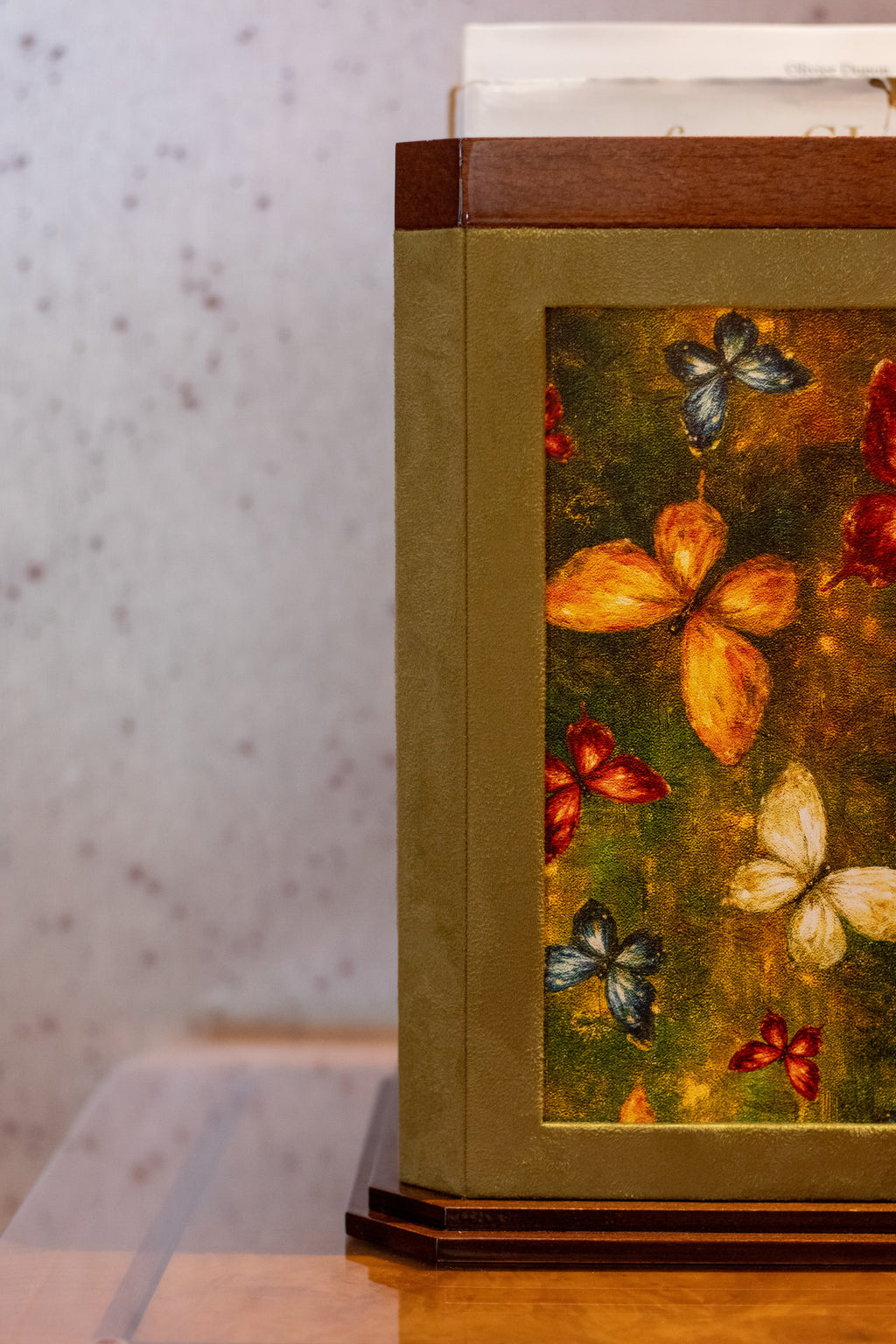 THE BUTTERFLY VESSEL SET (700mL)